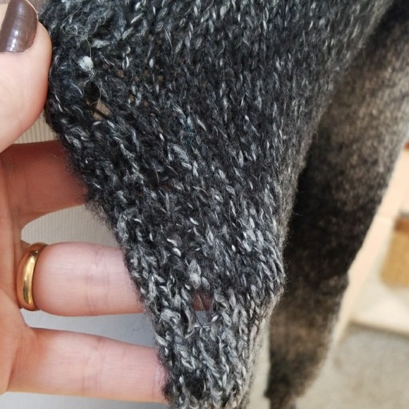 MADDISON 💋 SWEATER - Picture 5 of 8